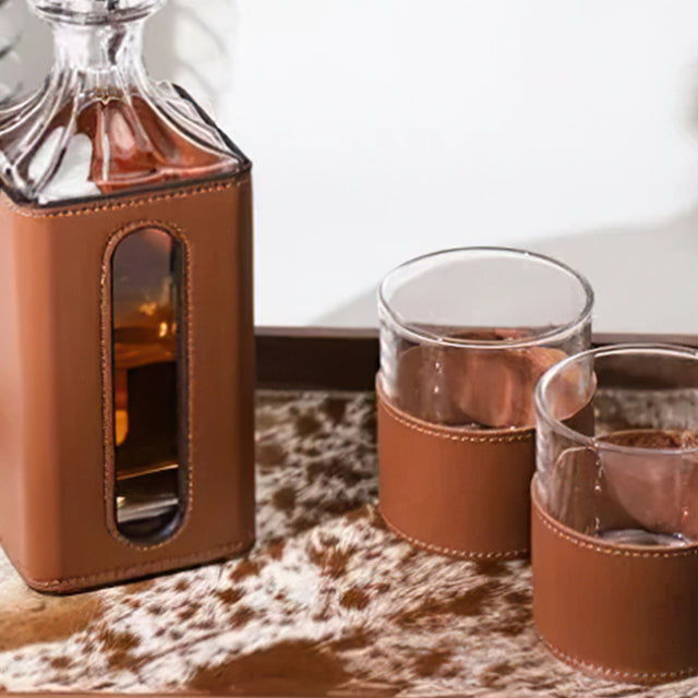 Crystal Leather Gift Box Wine Set 3 Piece Set Wine Glasses Decanter Details 2 090824