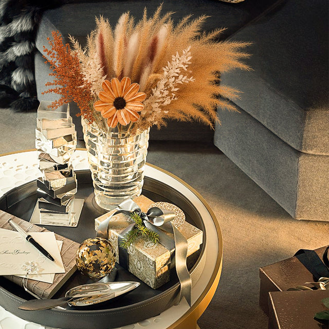 Decorative Natural Dried Flower Bouquet with Pampas Grass In The Glass Vase 091043