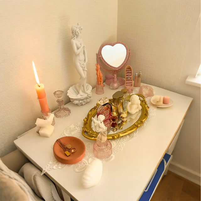 French Vintage Luxury-Style Natural Round Marble Tray in the Living Room
