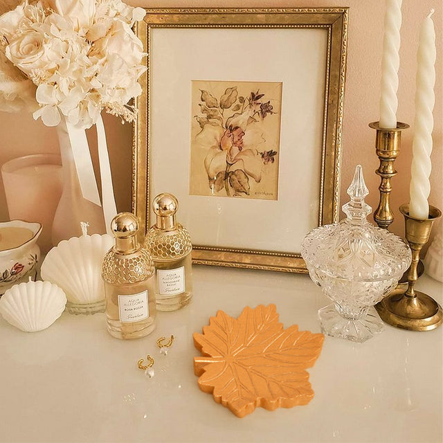 Gold Maple Leaf Resin Tray, Muti-Functional Jewelry Holder in the Bedroom