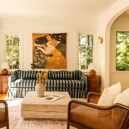 Gustav Klimt Style The Cat Kiss Decorative Tapestry with Fringe Above The Striped Sofa 090936