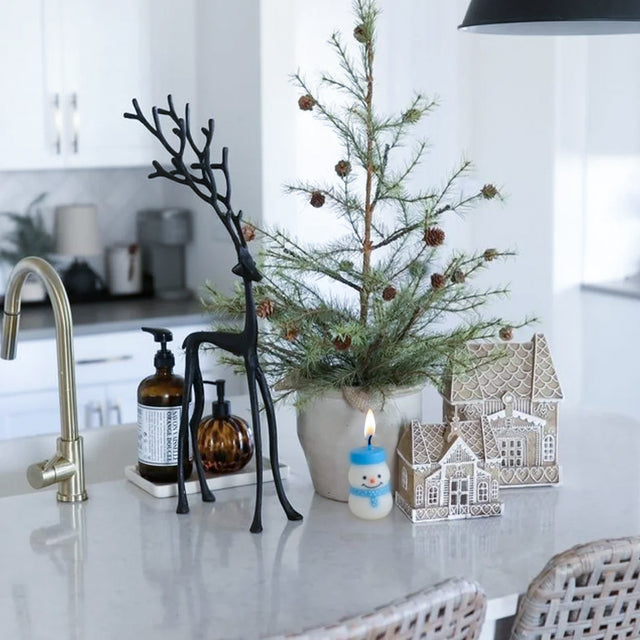 Handcrafted Snowman Aromatherapy Candle Besides The House Shaped Decoration 090521