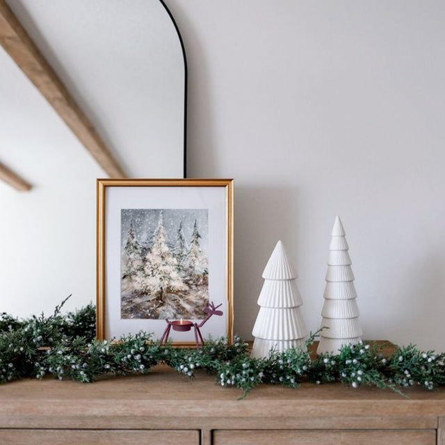 Iron Metal Deer-Shaped Candle Holder Standing Ornament In Front Of The Photo Frame 090515