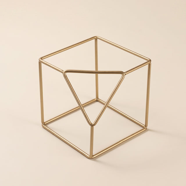 Large gold wire geometric decor