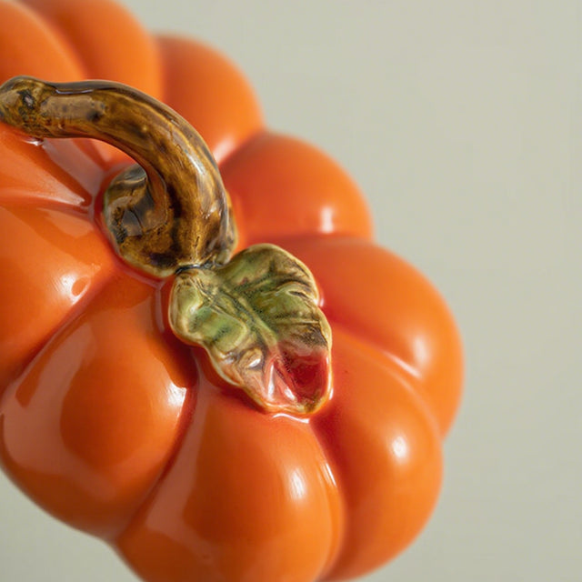 Light Luxury Pumpkin Shaped Ceramic Plate Butter Dish Details 1 081112