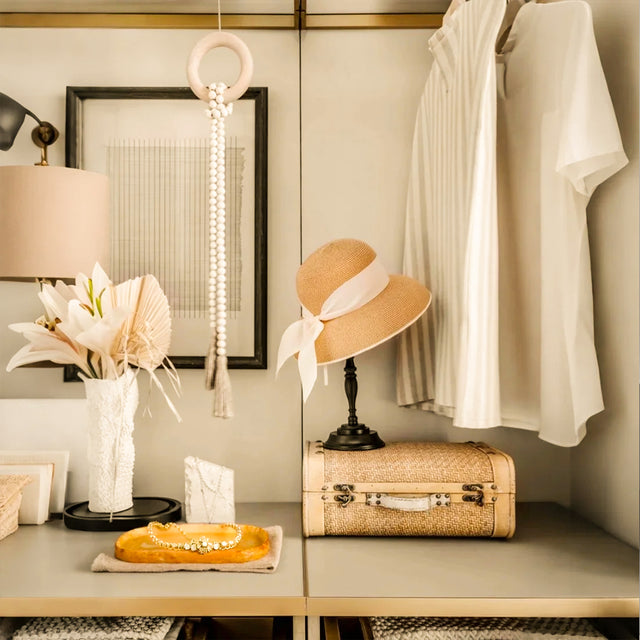 Modern Luxury Amber Long Oval Tray in the Bathroom