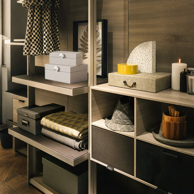 Modern Minimalist Woven Leather Storage Box Quartz Gray Decorative Organizer for Jewelry Vanity Living Room in the Wardrobe