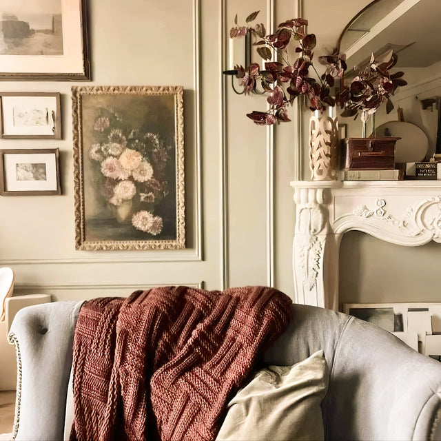 Modern Wavy Woven Leather Wrapped Glass Vase Size Chart On The Console Table 090930