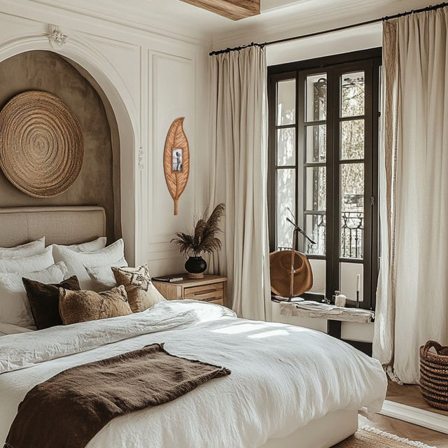 Moroccan-Wabi-Sabi-wall-hanging-picture-frame-with-reed-decor-scene-06091