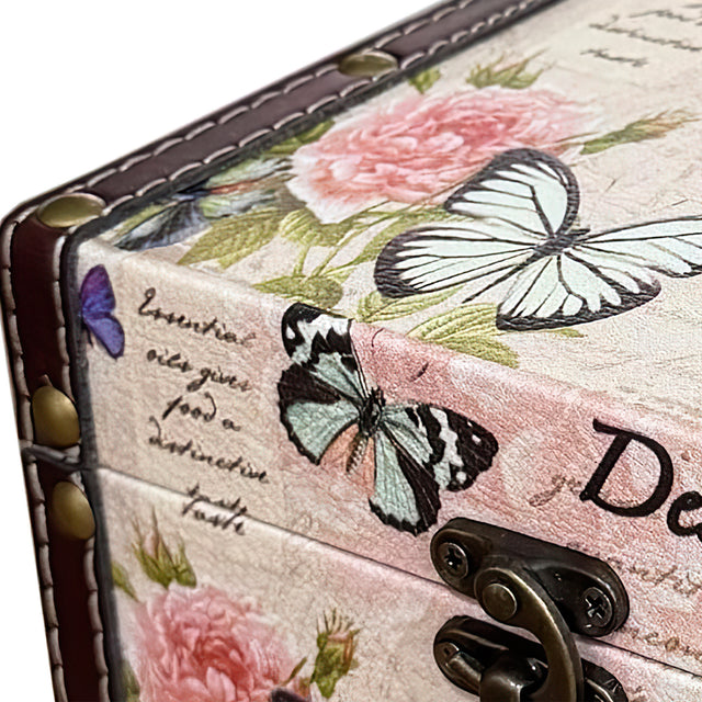 Nordic-style-butterfly-rose-storage-box-close-up-07011