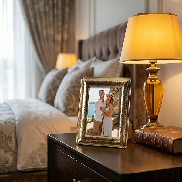 Rectangle-Gold-Frame-With-Couple-Photo