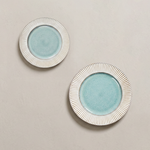 Handcrafted Ceramic Plates Set of 2 — Embossed Sunburst Rim & Reactive Celadon Glaze | Lead-Free Porcelain | 8.9″ & 11.2″