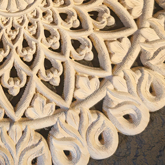 Round Hollow Engraved Hanging Wall Decor details