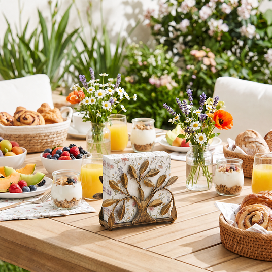 Tree Napkin Holder With Outdoor Breakfast