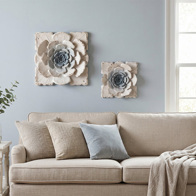 Wall flower decor in living room