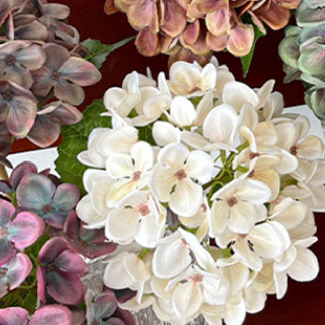 artificial-bouquet-with-54-petal-close-up-071702