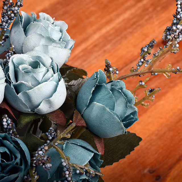 artificial-silk-rose-flower-vase-close-up-05281