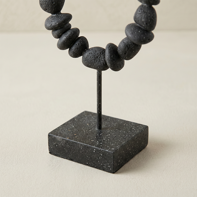black stone ring base detail