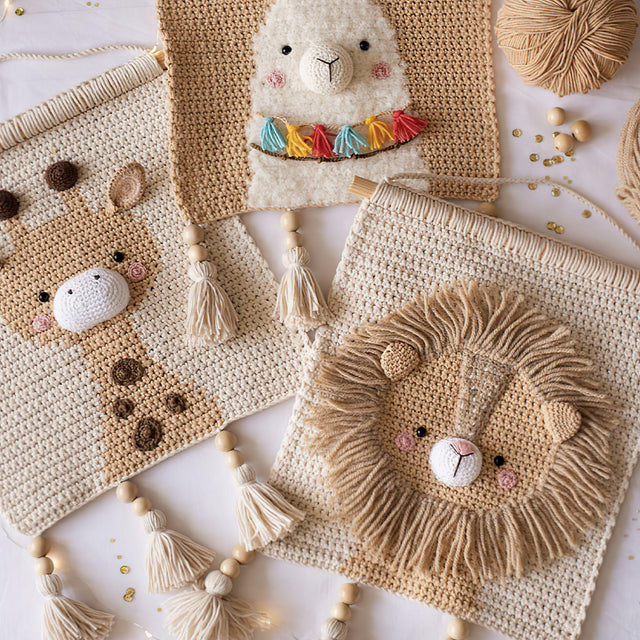 cartoon animal wall hanging details