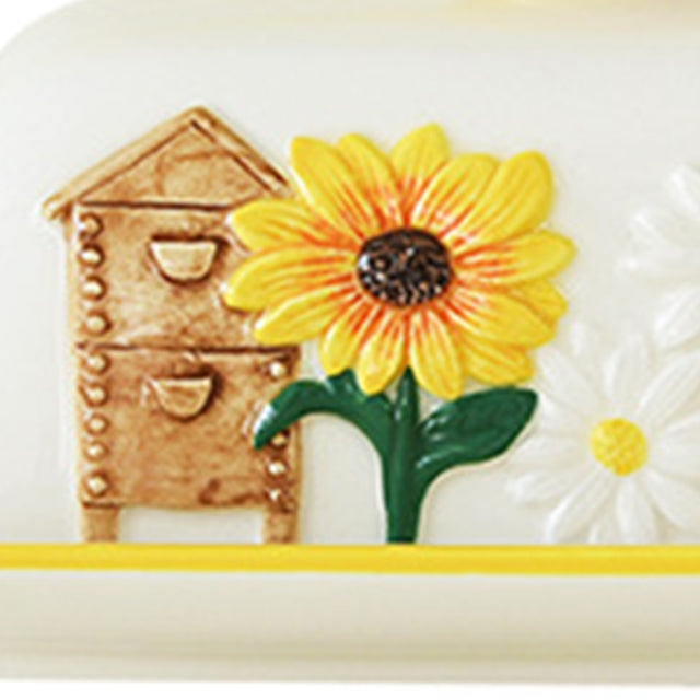 ceramic-bee-garden-themed-butter-dish-with-cover-close-up-06071