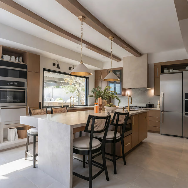ceramic cookie jar on the kitchen island