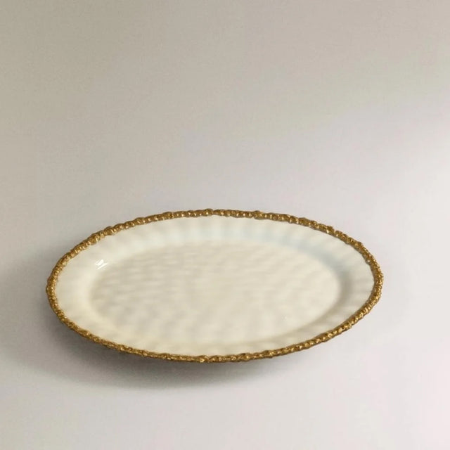 ceramic tableware with golden pearl trimmed edge shallow large plate
