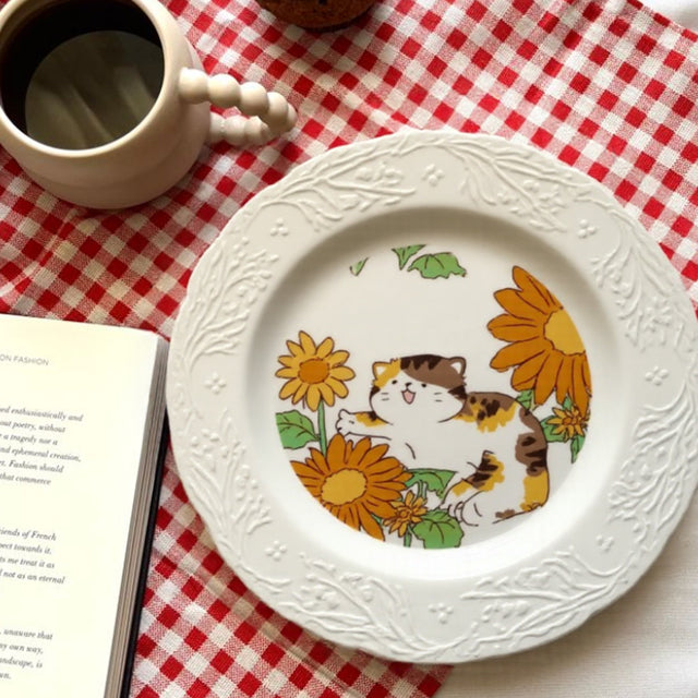 ceramic-trim-edged-cat-pattern-dessert-plate-scene-07155