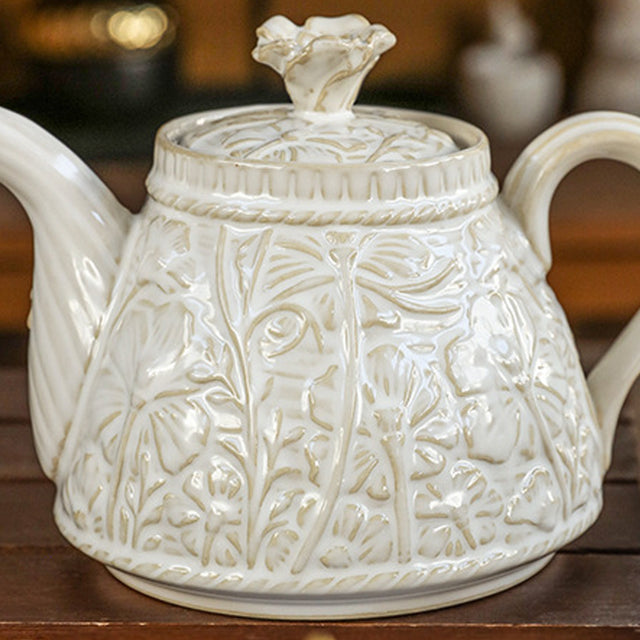 ceramic-white-teapot-details