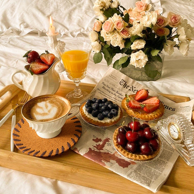 coconut fiber bristle coir heat-resistant placemat on table