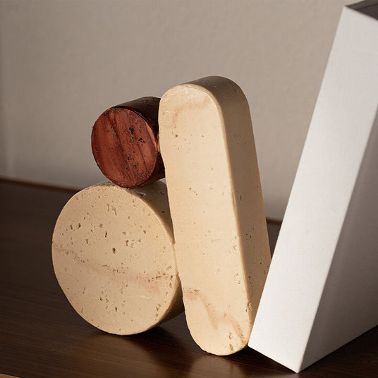 composite-decorative-bookends-close-up-0606
