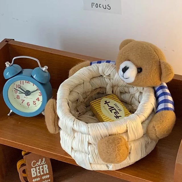 corn-husk-woven-bear-design-storage-basket-scene-0702