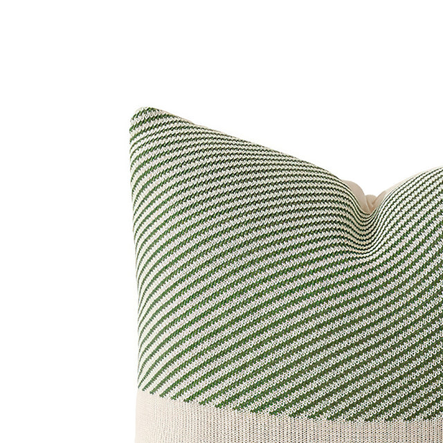 cozy festive square pillow cover details