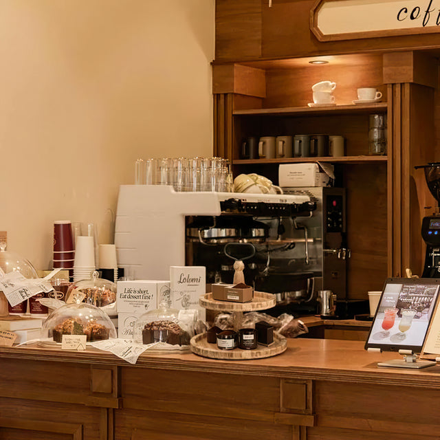 creative european style wooden decorative tray with small items