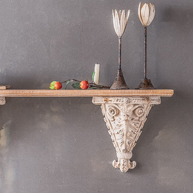 decorative floating shelf details