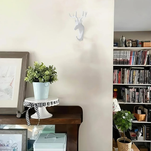 deer head wall hook in the living room