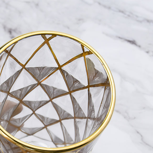 elegant gold rimmed drinking glasses details