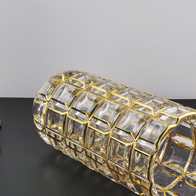 elegant gold rimmed drinking glasses details