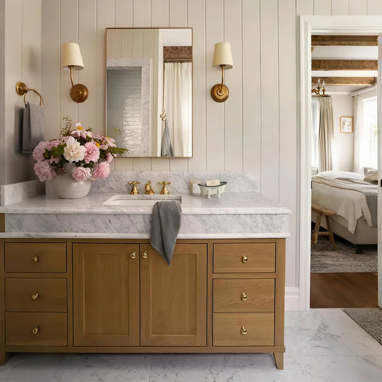 enamel-bathtub-shaped-soap-dish-with-drainage-holes-scene-07114