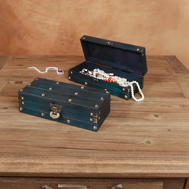 exquisite vintage design with chinese flair jewel case