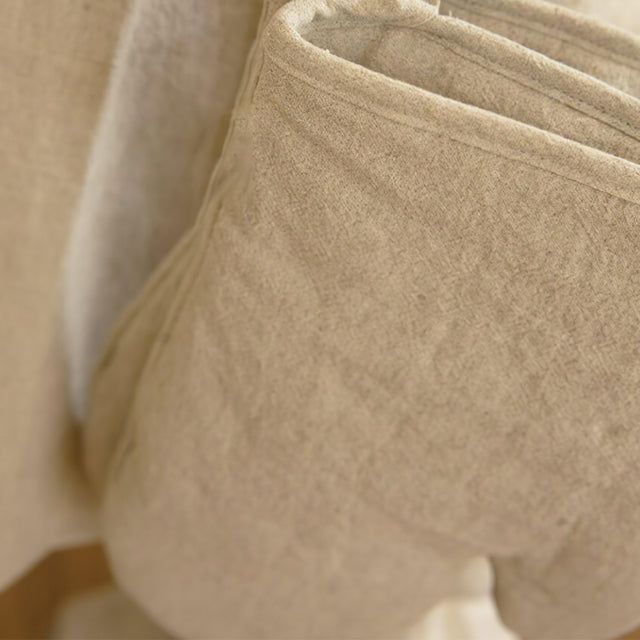 extra-thick-heat-resistant-baking-gloves-close-up-07101