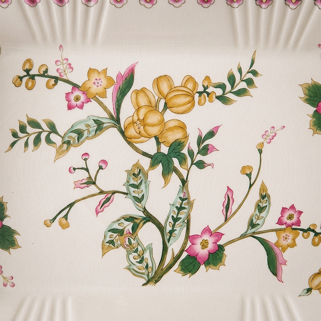 floral pattern tray top view