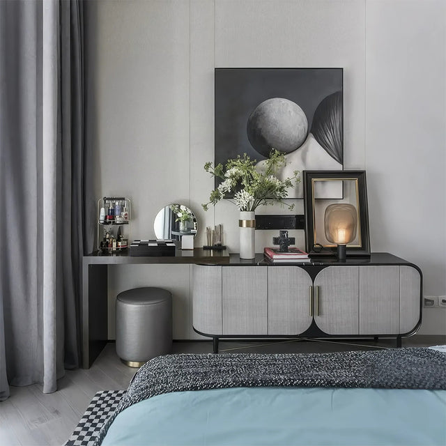 genuine horsehair checkered pattern storage box in the bedroom
