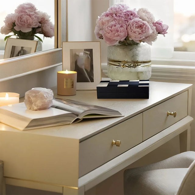 genuine horsehair checkered pattern storage box on the table
