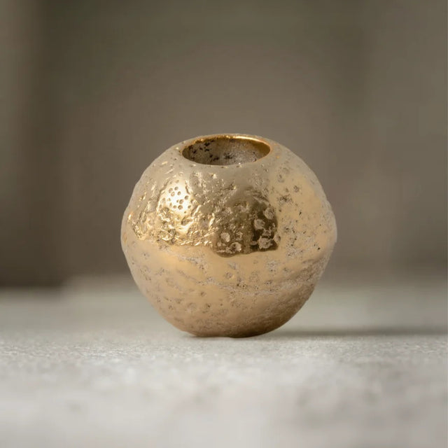 gold ball candle holder