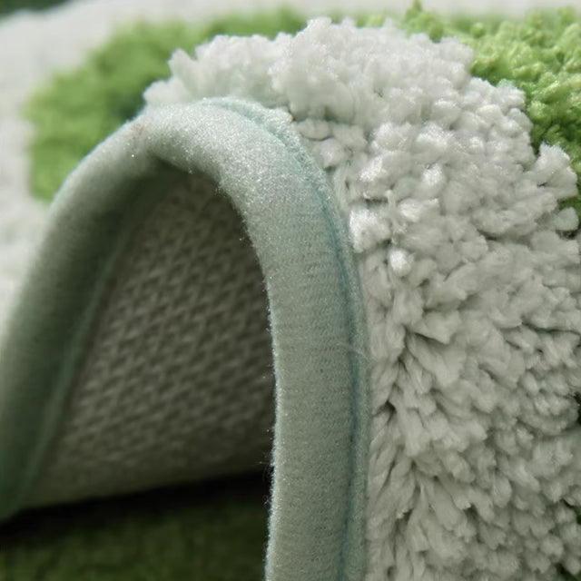 green-leaf-non-slip-mat-close-up-072201