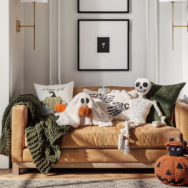 halloween hand-embroidered pumpkin pillowcase as holloween decor