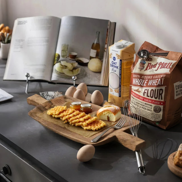 handcrafted-vintage-wooden-double-handled-tray-scene-0611