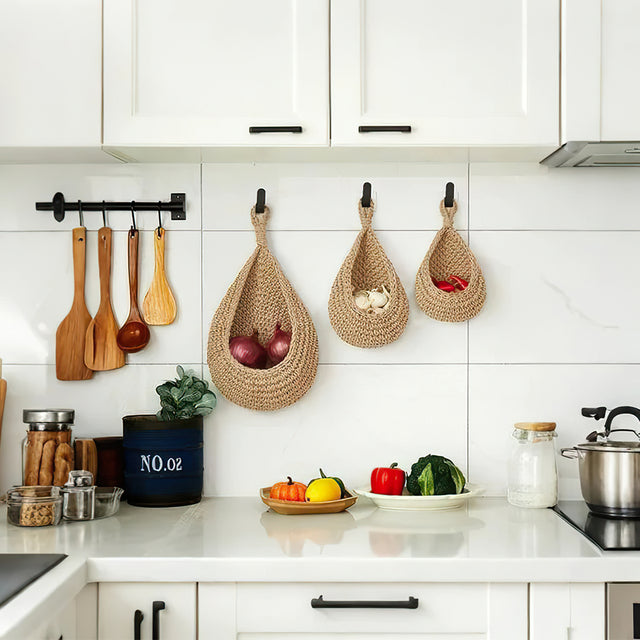 handwoven-jute-rope-wall-hanging-fruit-vegetable-storage-bag-scene-06064