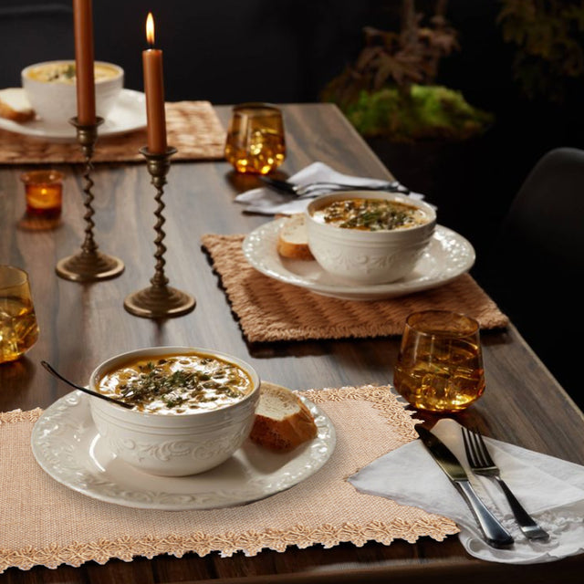 jute-placemats-rustic-woven-tablemats-with-tassels-for-tableware-dining-scene-072403