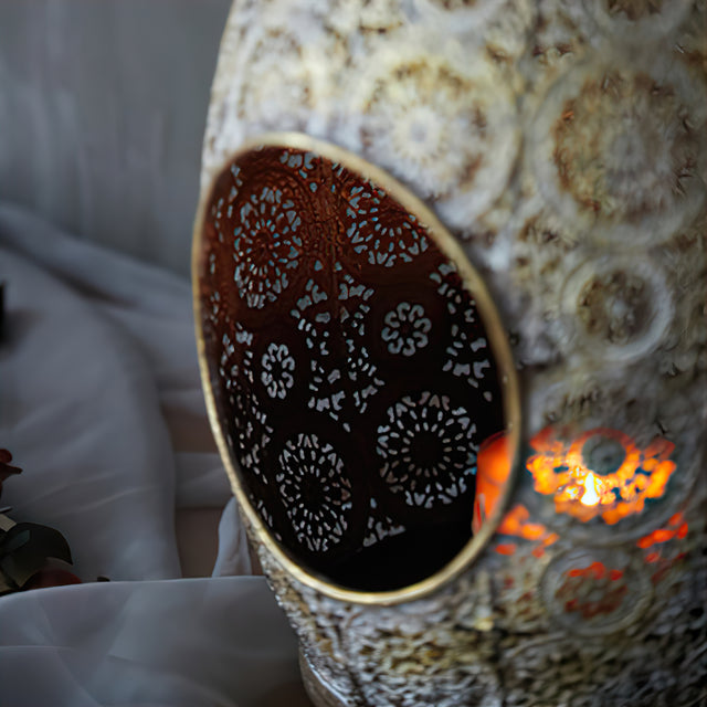 lantern-shaped-candle-holder-details